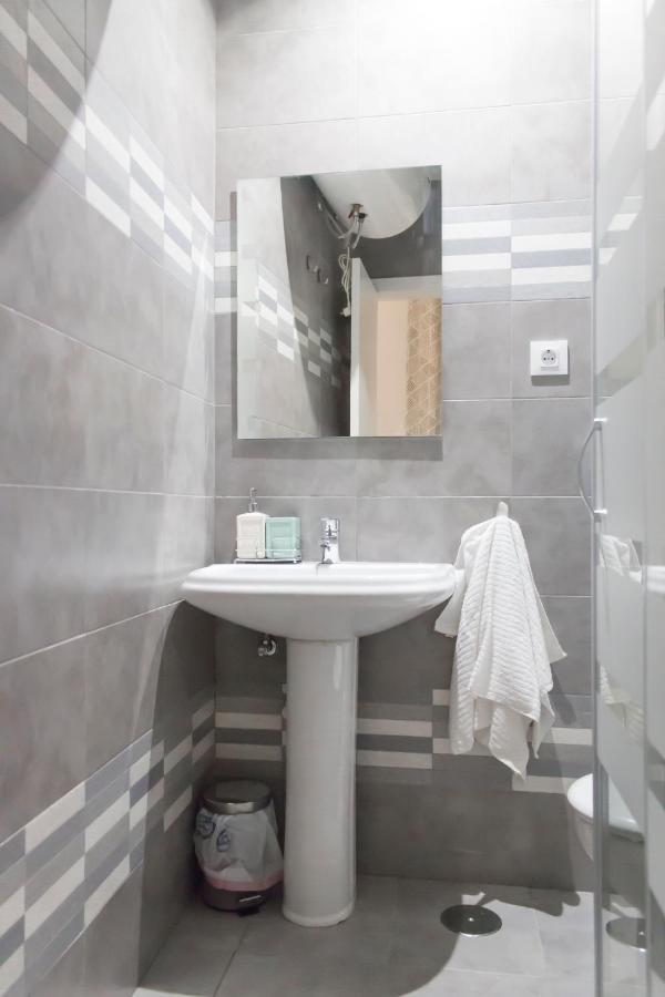 Studio In Ruda Close To Plaza Mayor & Parking Gratis Madrid Luaran gambar